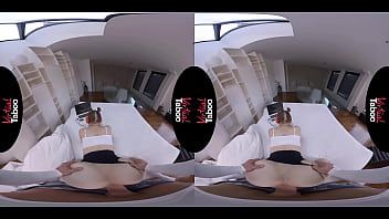 play Curva milf care face xxx cu trei barbati in acelas timp si tot nu este