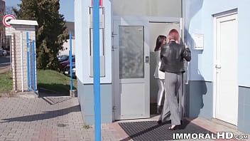 play Doua femei care sunt foarte cautate pentru partide de xxx la domiciliu ce te pot